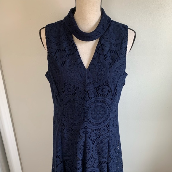LONDON HOUSE LACE DRESS navy - Picture 2 of 7